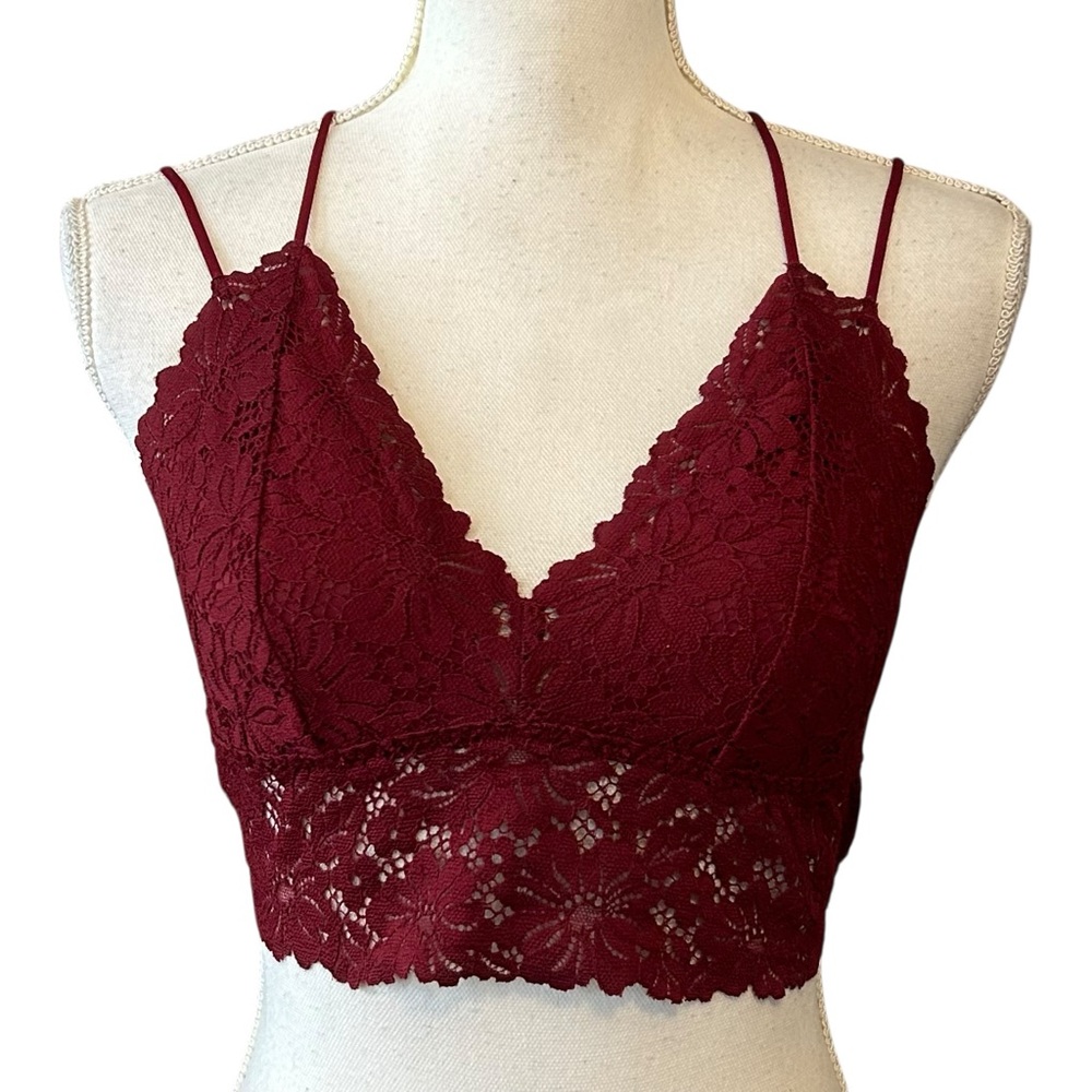 Victoria’s Secret PINK Lace Smocked‎ Back Multi Strap Bralette SZ M in Burgundy
